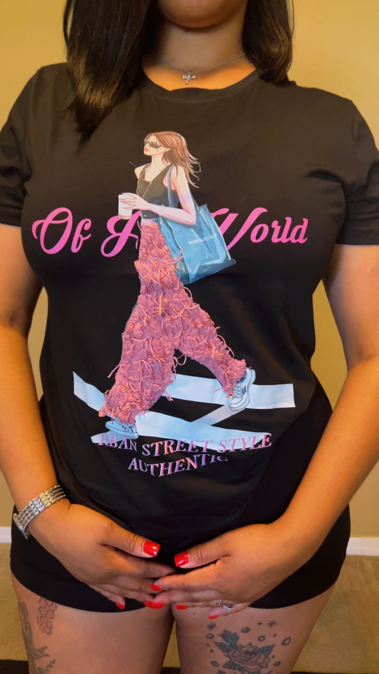 " Pretty Girls Run the World Tee"